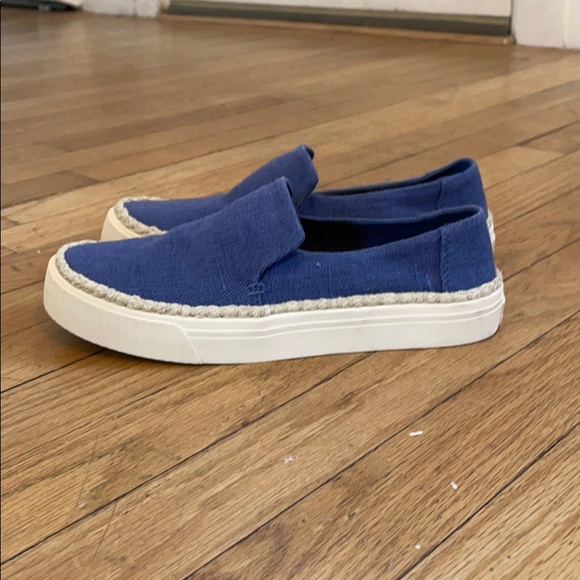 Tom’s slip in shoes - Picture 1 of 3